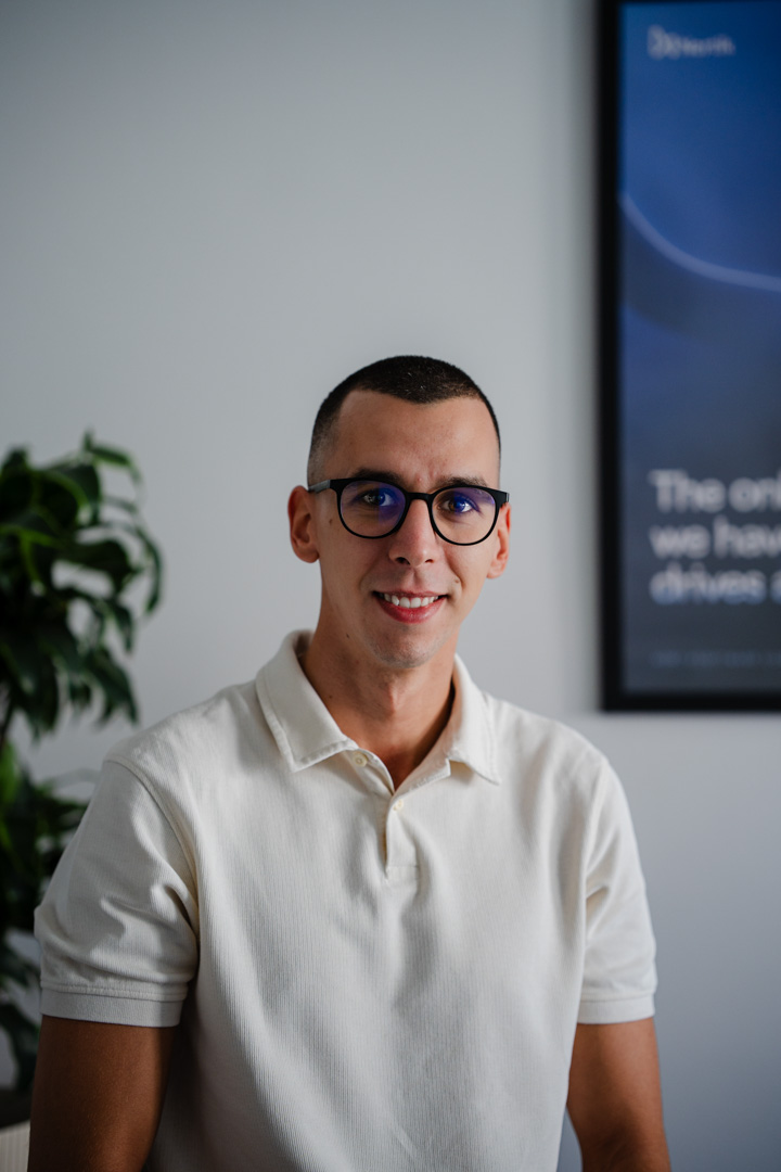 Portrait of Nele in the Nortik office